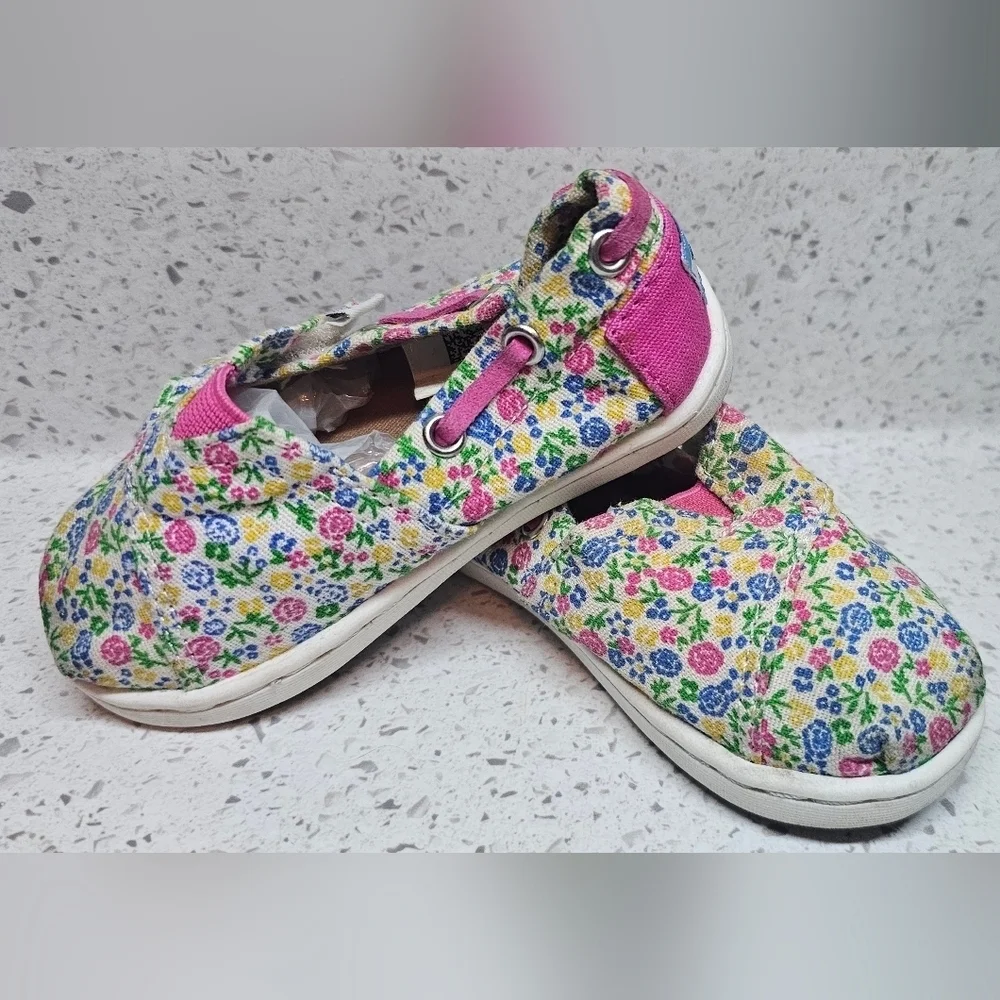 Adjustable Floral Toms